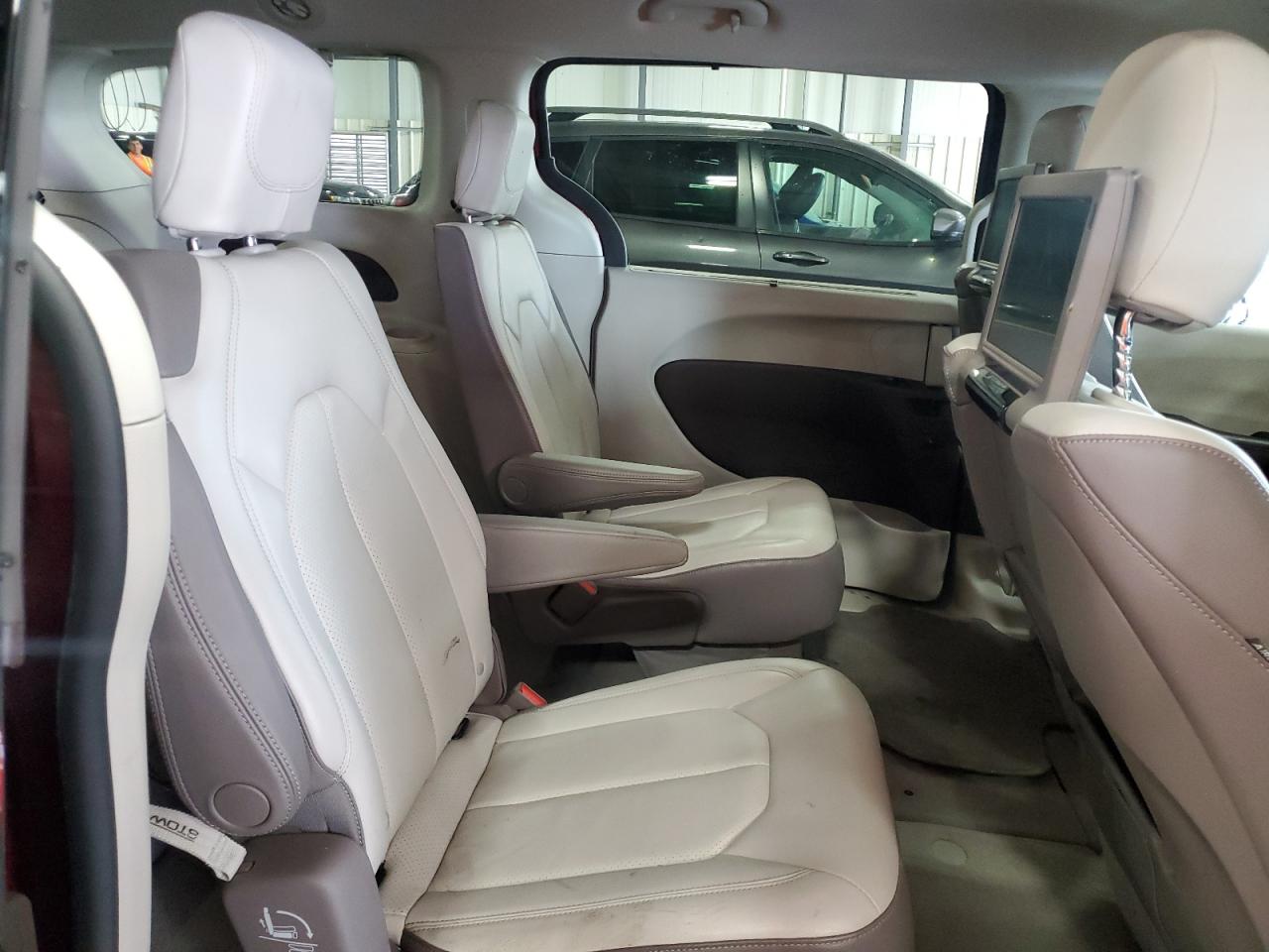 2017 Chrysler Pacifica Touring L Plus VIN: 2C4RC1EGXHR511422 Lot: 68440315