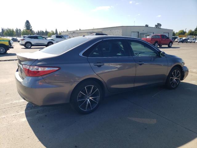  TOYOTA CAMRY 2015 Szary