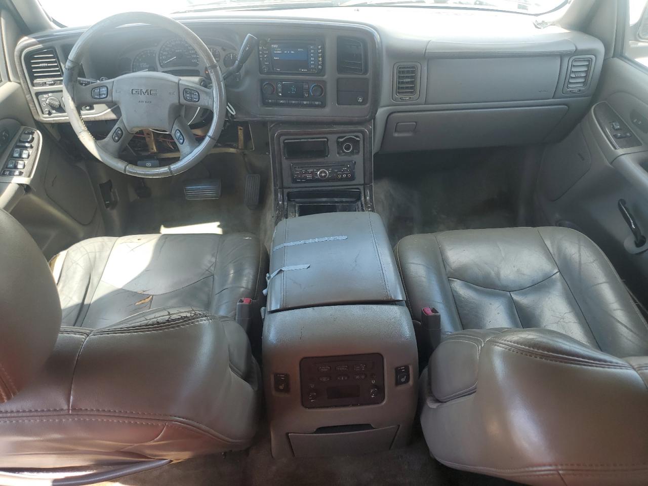 2004 GMC Yukon Denali VIN: 1GKEK63UX4J275865 Lot: 69239575