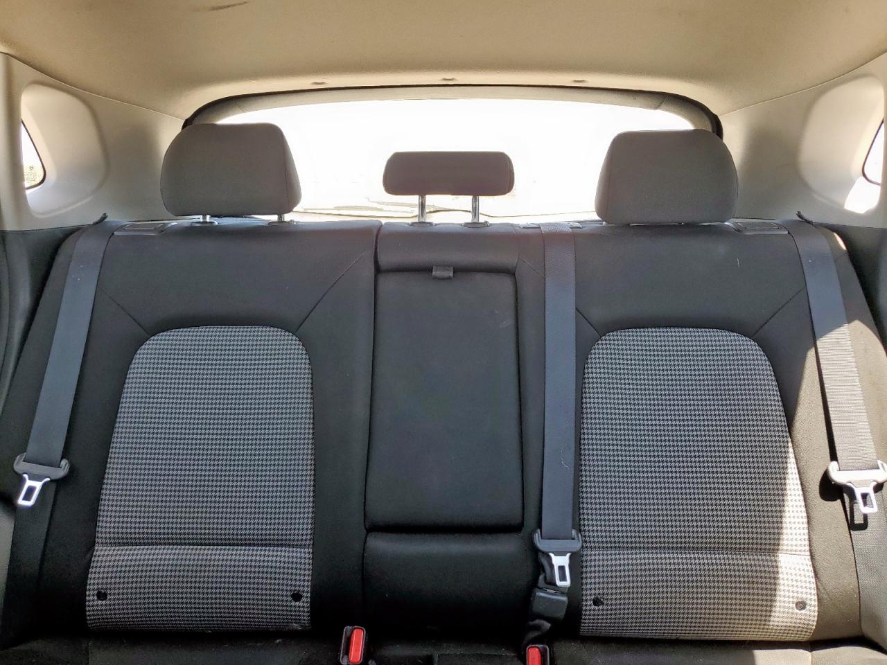 2021 Hyundai Kona Se VIN: KM8K12AAXMU609938 Lot: 70740315