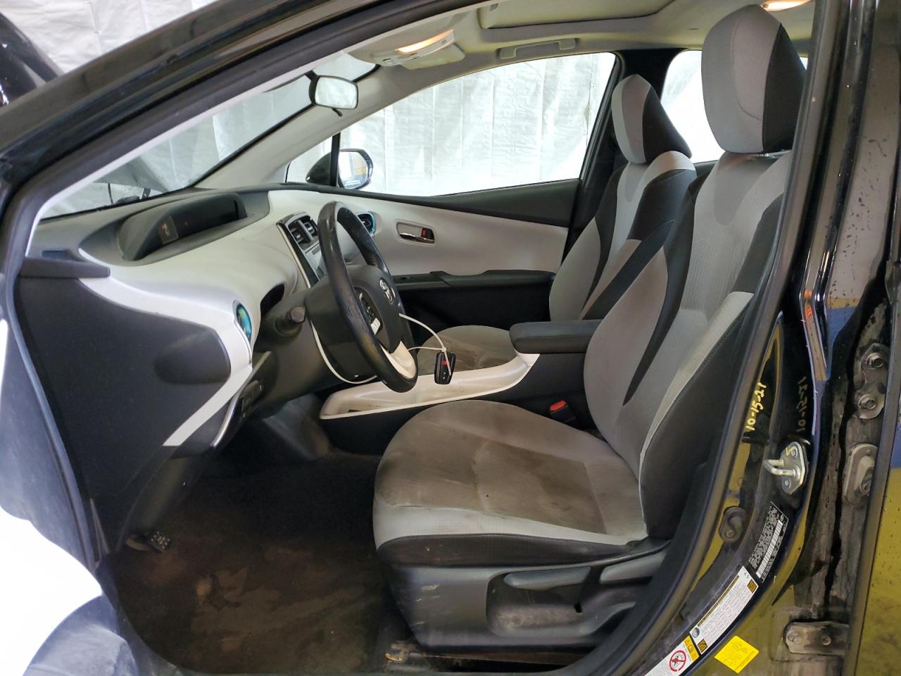 2016 Toyota Prius VIN: JTDKARFUXG3024917 Lot: 69765705