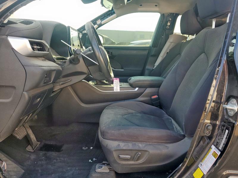  TOYOTA HIGHLANDER 2022 Czarny