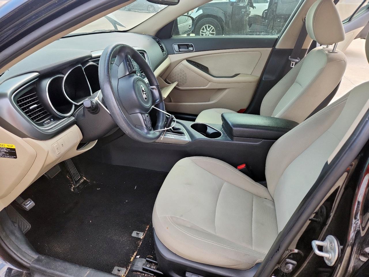 2014 Kia Optima Lx VIN: 5XXGM4A71EG263738 Lot: 69872045