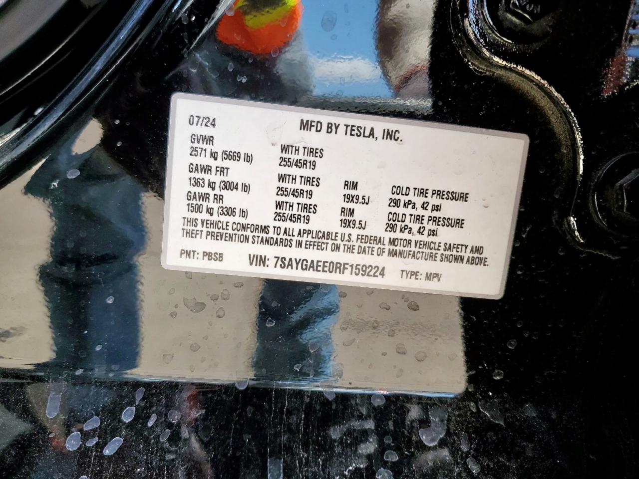 2024 Tesla Model Y VIN: 7SAYGAEE0RF159224 Lot: 68552555