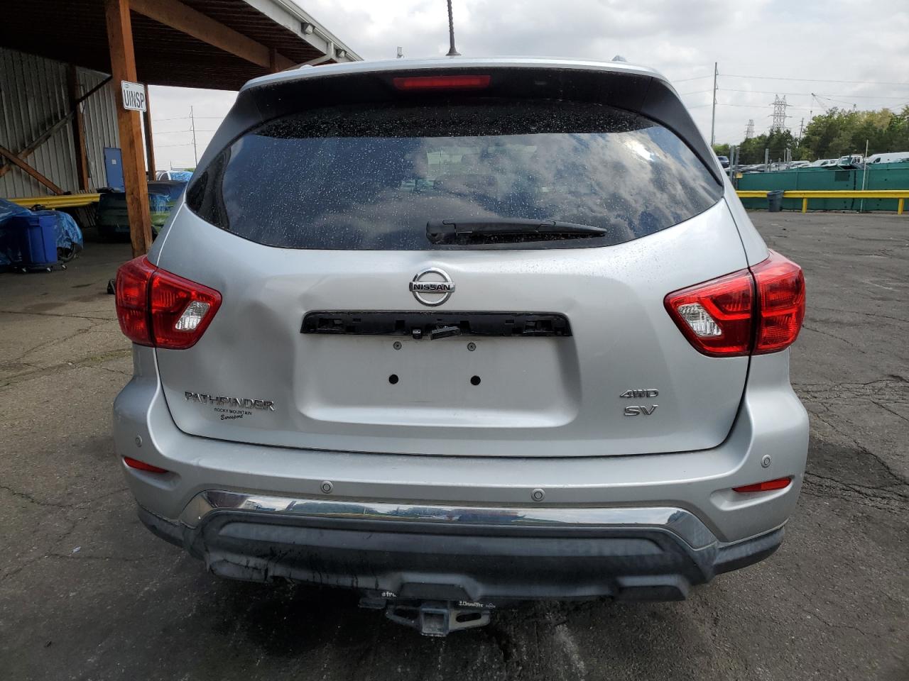 2018 Nissan Pathfinder S VIN: 5N1DR2MM7JC632067 Lot: 70187405