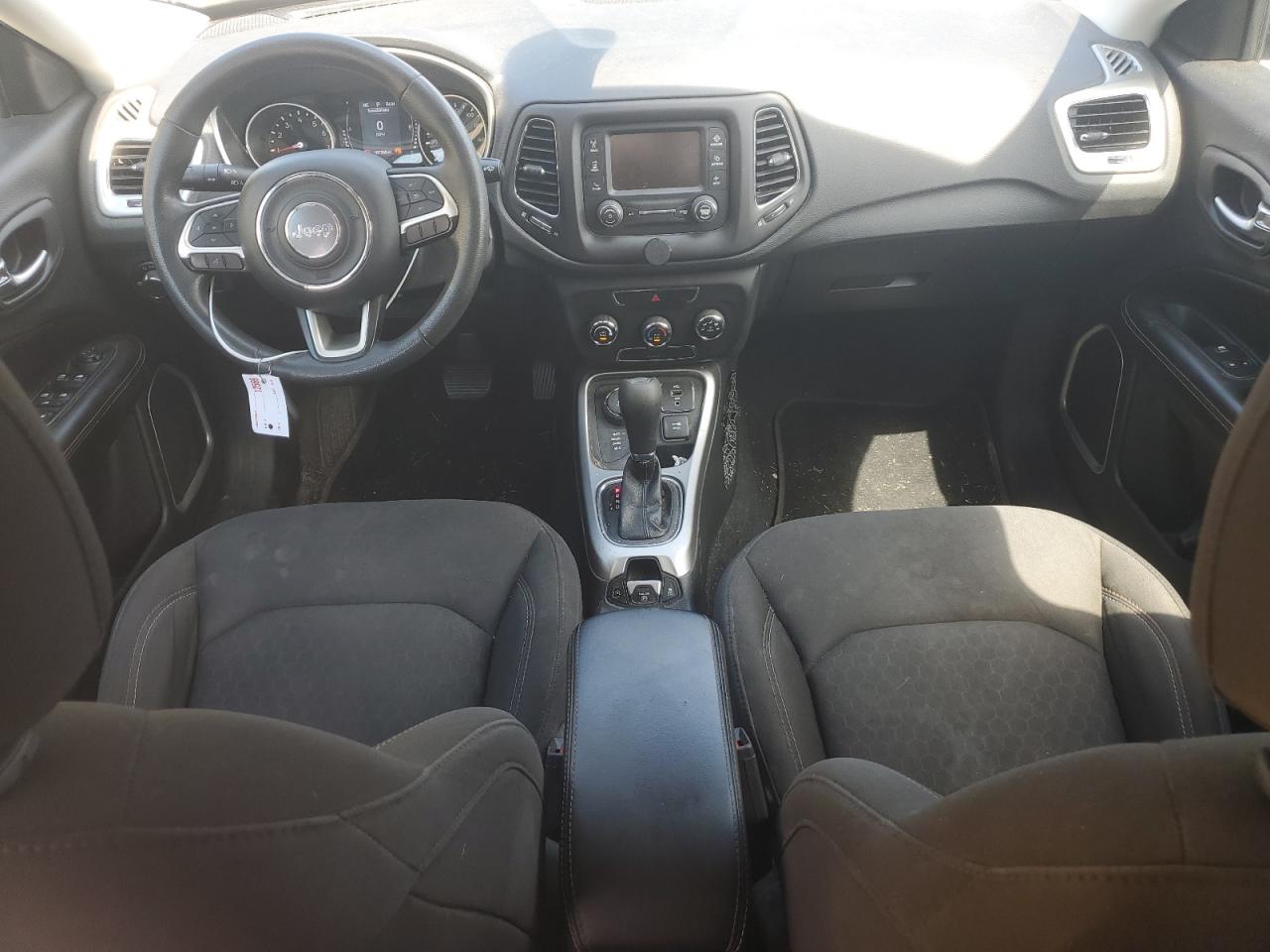 2018 Jeep Compass Sport VIN: 3C4NJDAB8JT252917 Lot: 68512045