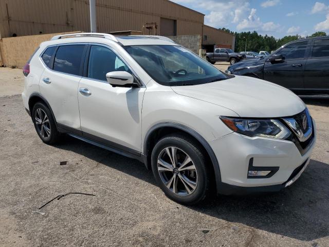  NISSAN ROGUE 2019 White