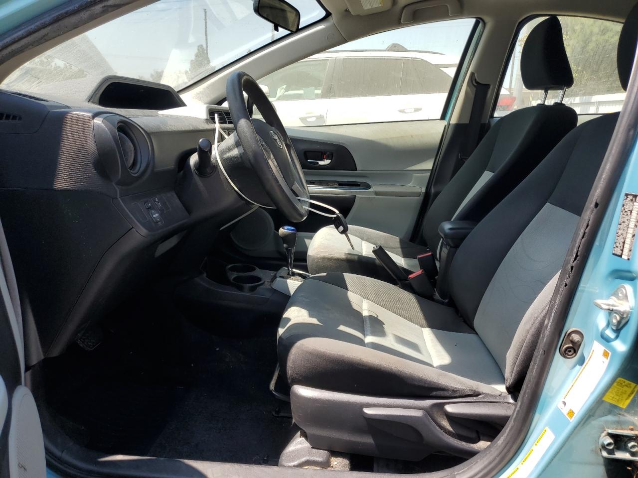 2012 Toyota Prius C VIN: JTDKDTB31C1006944 Lot: 70233625