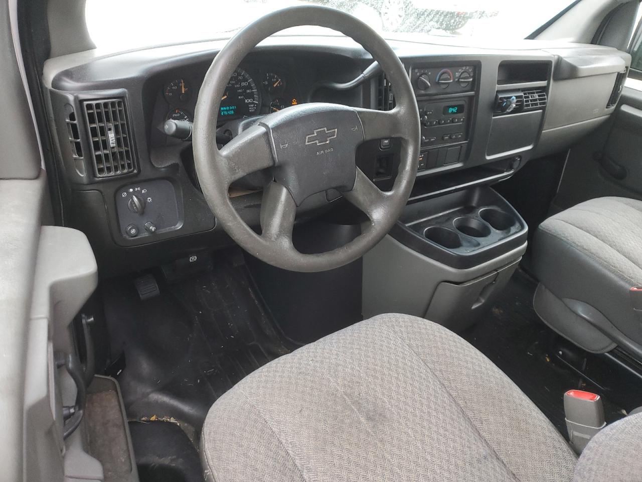 2007 Chevrolet Express G2500 VIN: 1GCGG25V871146046 Lot: 69814405