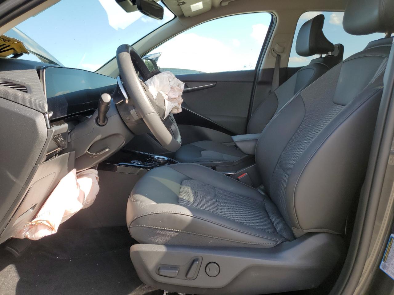 2025 Kia Niro Wind VIN: KNDCR3L13S5140221 Lot: 70323595