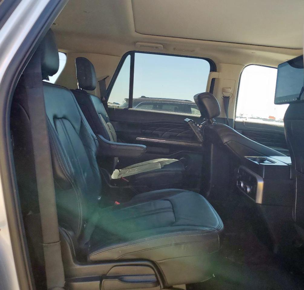 2018 Ford Expedition Max Platinum VIN: 1FMJK1LT9JEA66587 Lot: 69053595