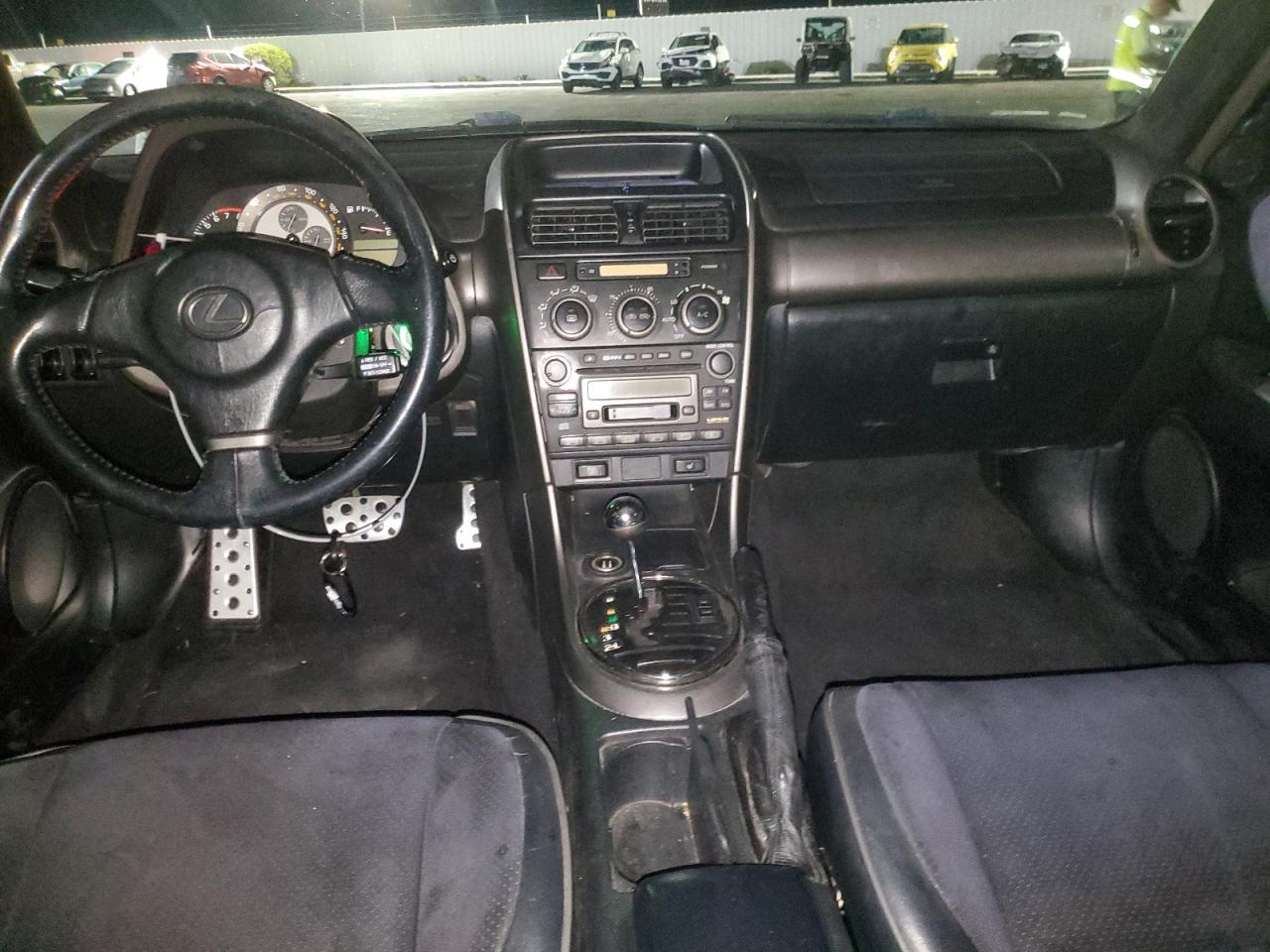 2001 Lexus Is 300 VIN: JTHBD182410003802 Lot: 68052865