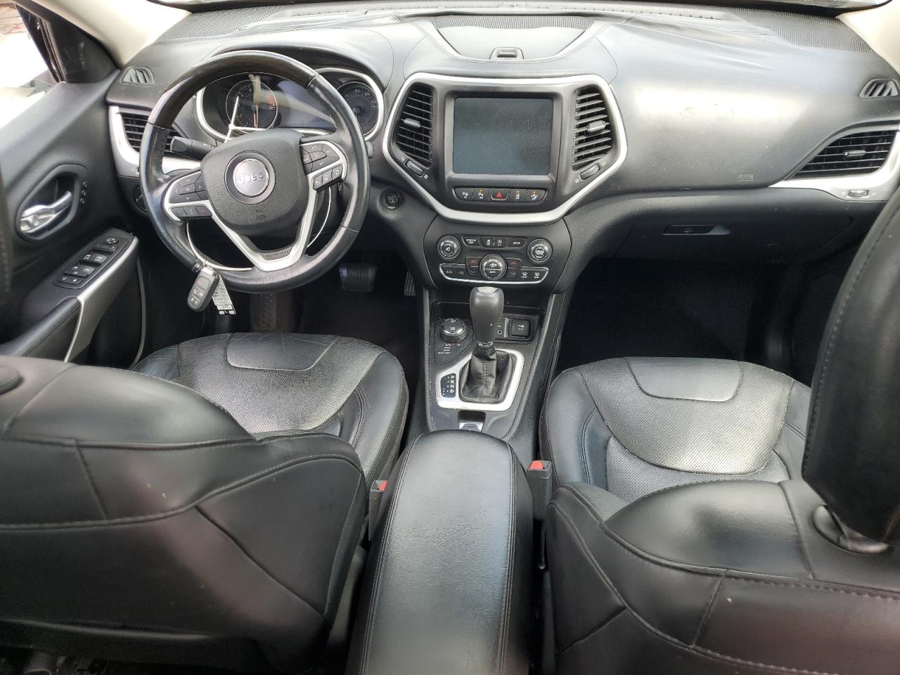 2016 Jeep Cherokee Overland VIN: 1C4PJMJS8GW296167 Lot: 66402875