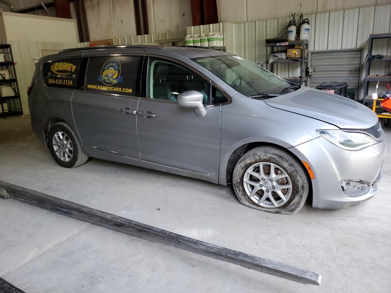 2020 Chrysler Pacifica Touring L VIN: 2C4RC1BG5LR140361 Lot: 69443595