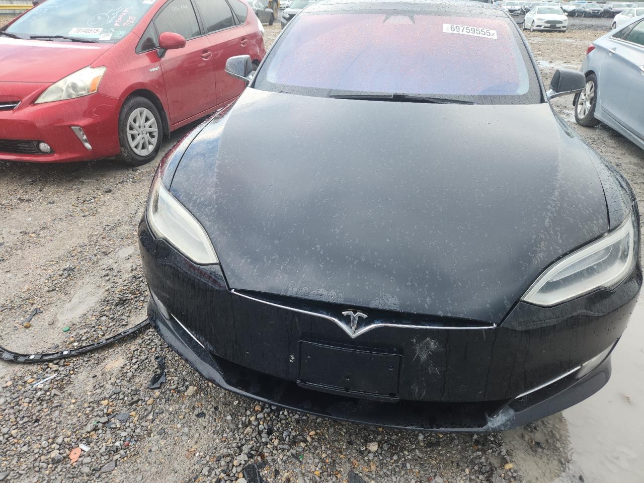 2017 Tesla Model S VIN: 5YJSA1E40HF227807 Lot: 69759555