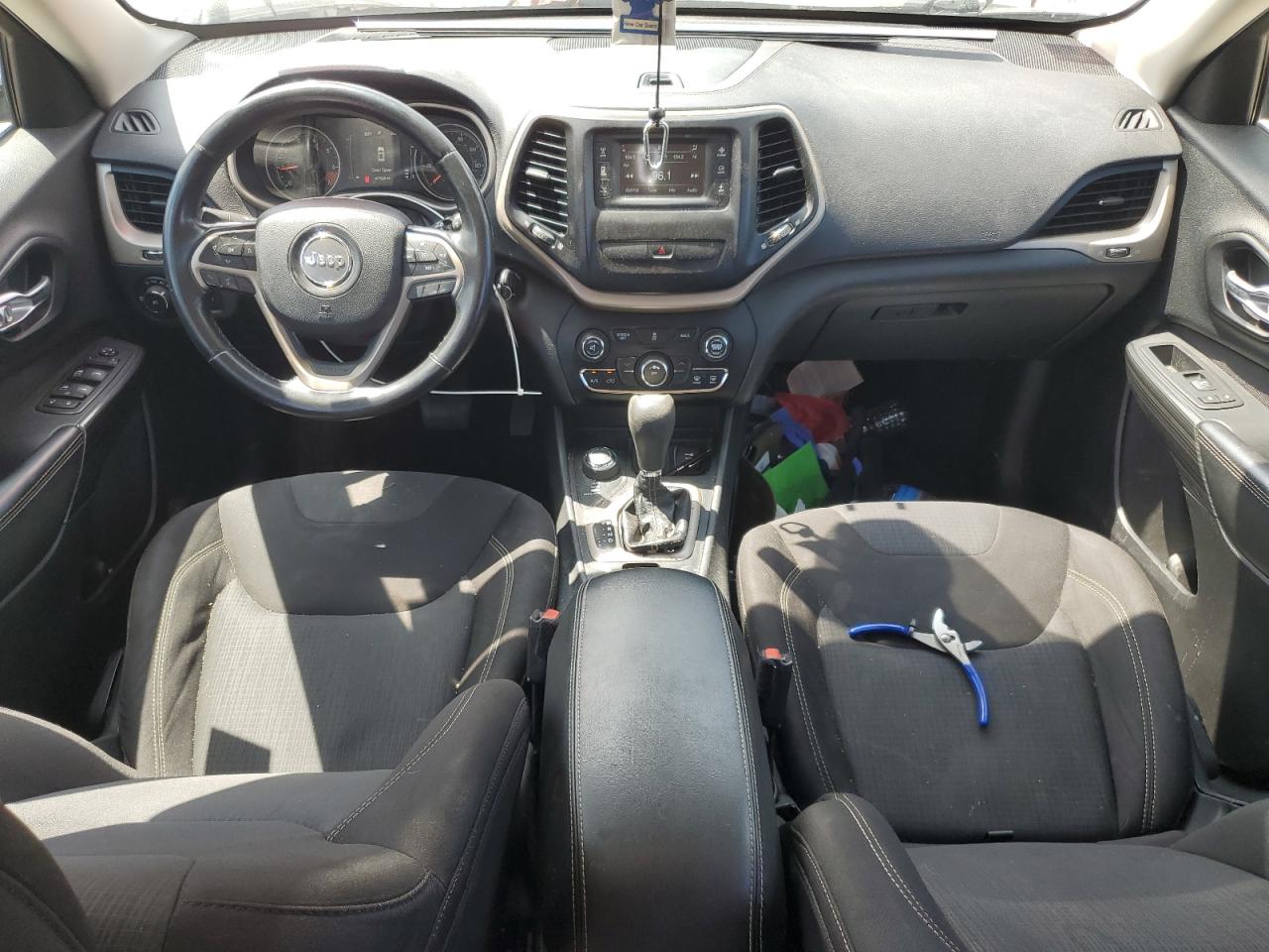 2015 Jeep Cherokee Latitude VIN: 1C4PJMCB5FW771916 Lot: 67963765