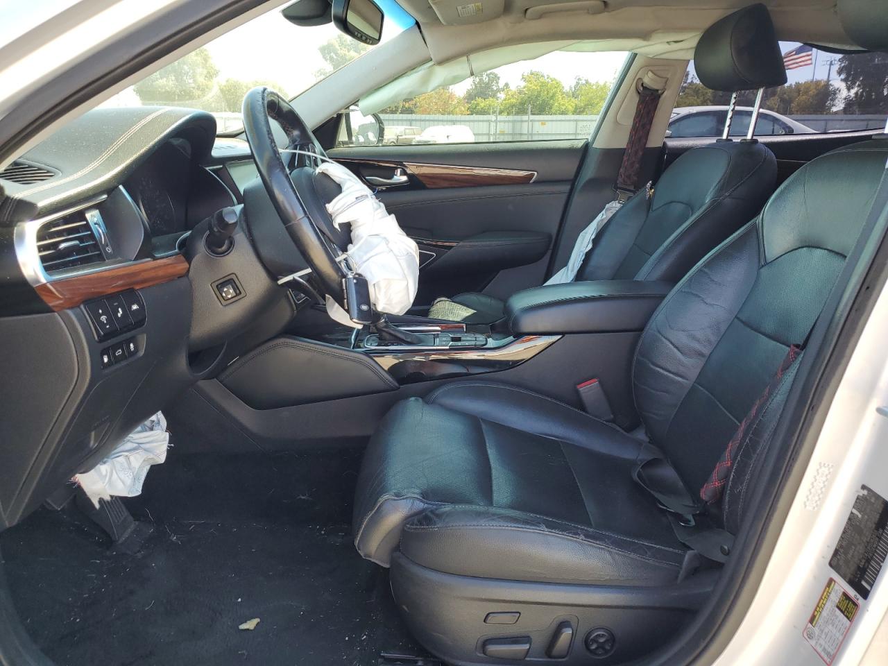 2017 Kia Cadenza Premium VIN: KNALC4J13H5062653 Lot: 84650565