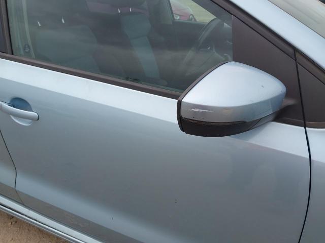2011 VOLKSWAGEN POLO BLUEM