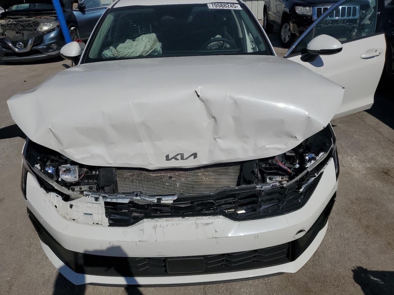 2025 Kia K5 Lxs VIN: KNAG24J7XS5369415 Lot: 70588245