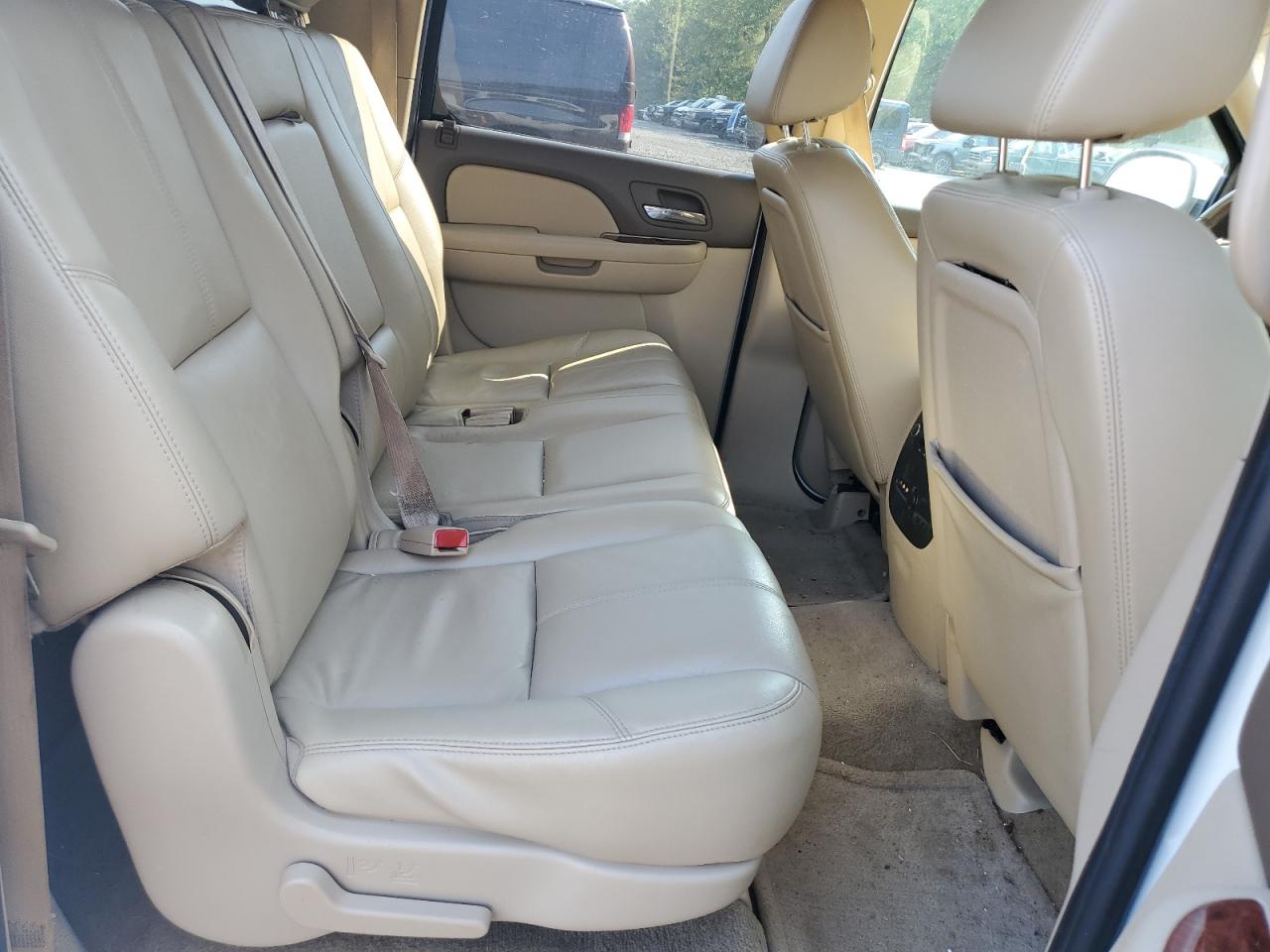 2009 Chevrolet Suburban K1500 Lt VIN: 1GNFK26399R295925 Lot: 68805245