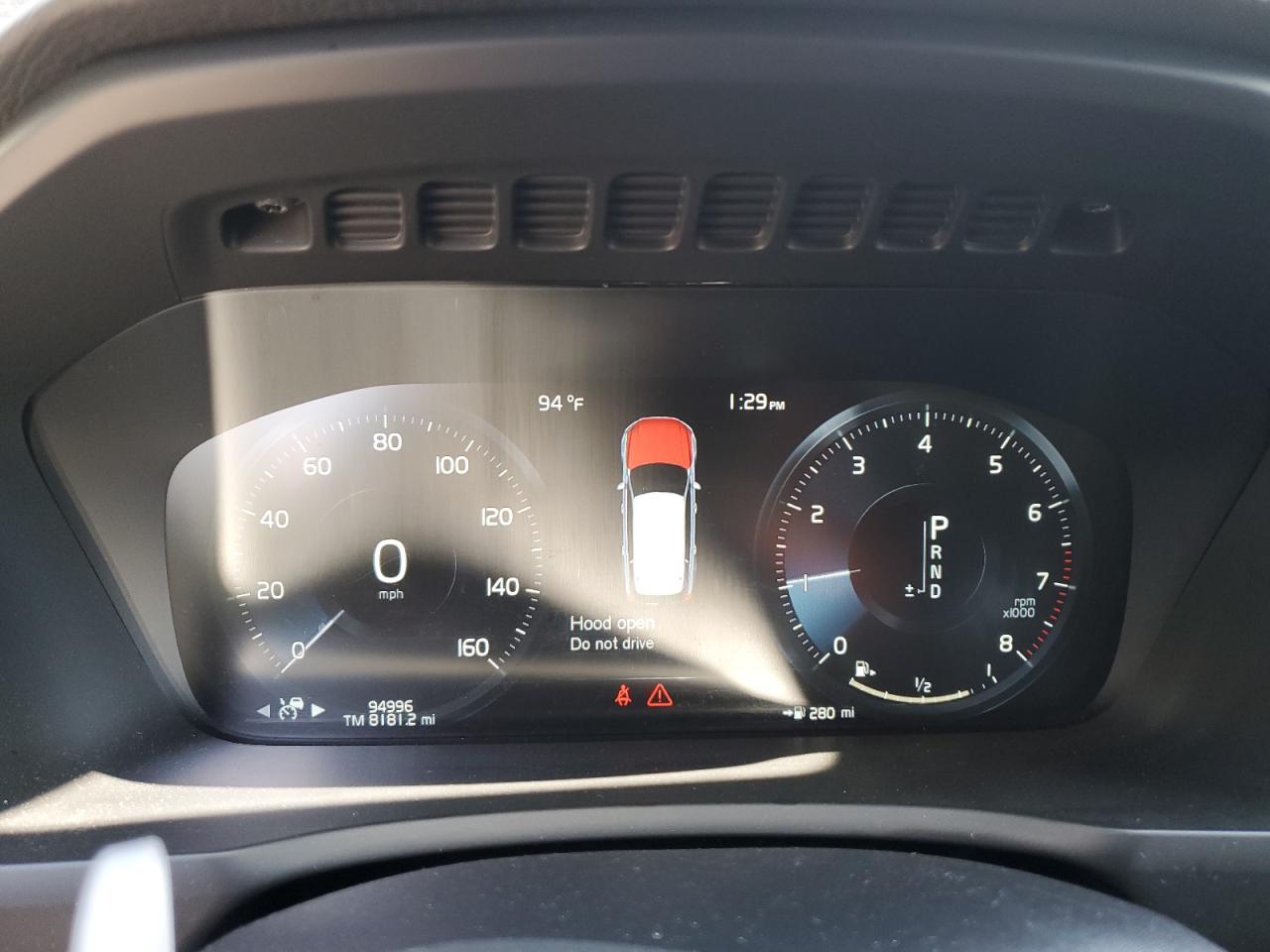 2021 Volvo Xc90 T5 Momentum VIN: YV4102CK5M1767112 Lot: 70357385