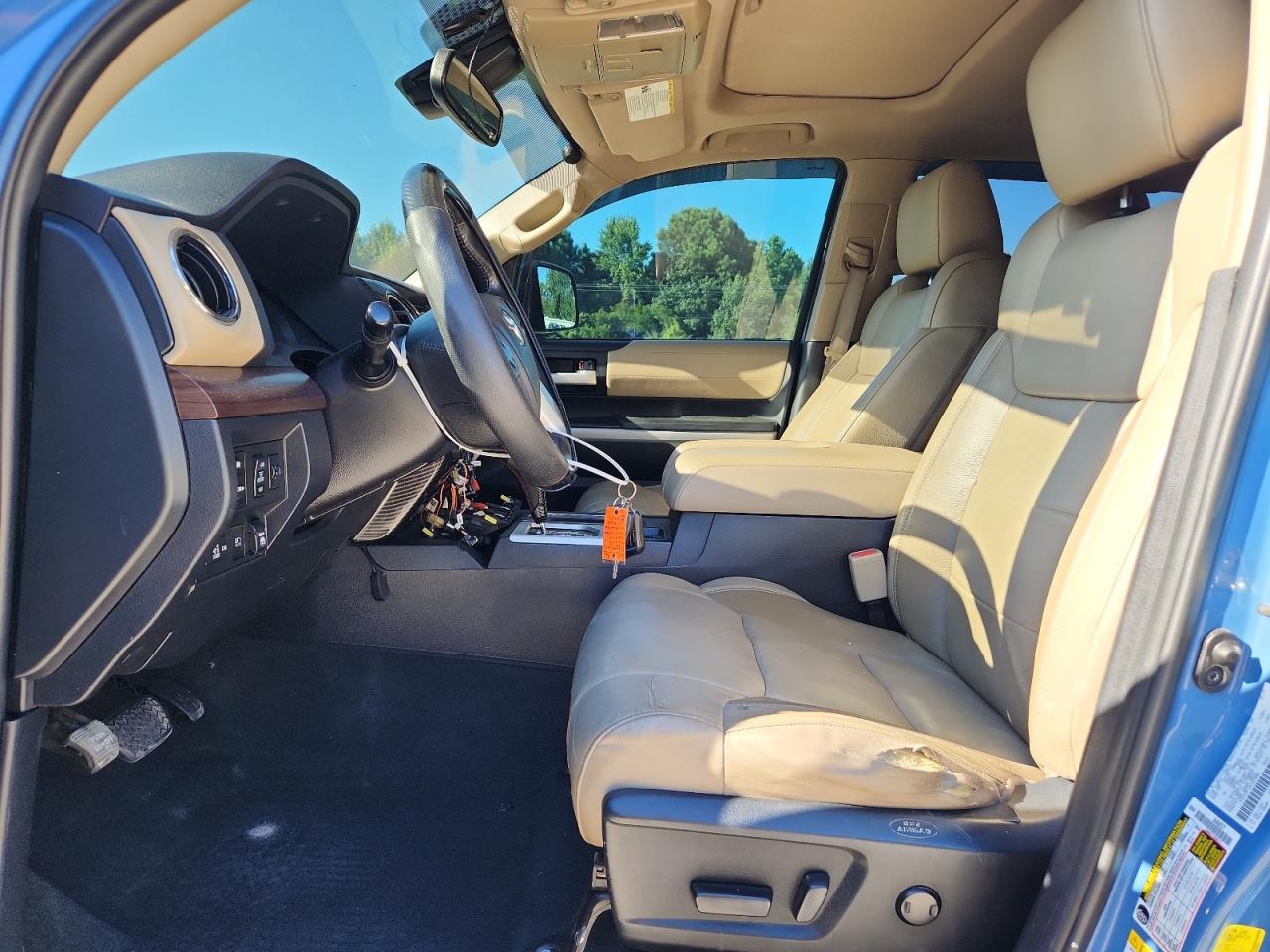 2019 Toyota Tundra Crewmax Limited VIN: 5TFHY5F12KX833009 Lot: 68764905