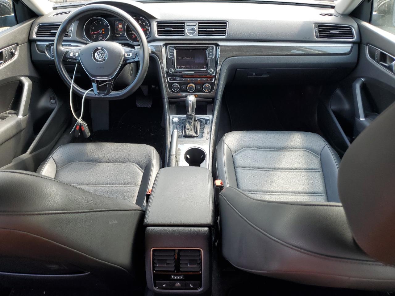 2017 Volkswagen Passat Se VIN: 1VWGT7A35HC061472 Lot: 68166785