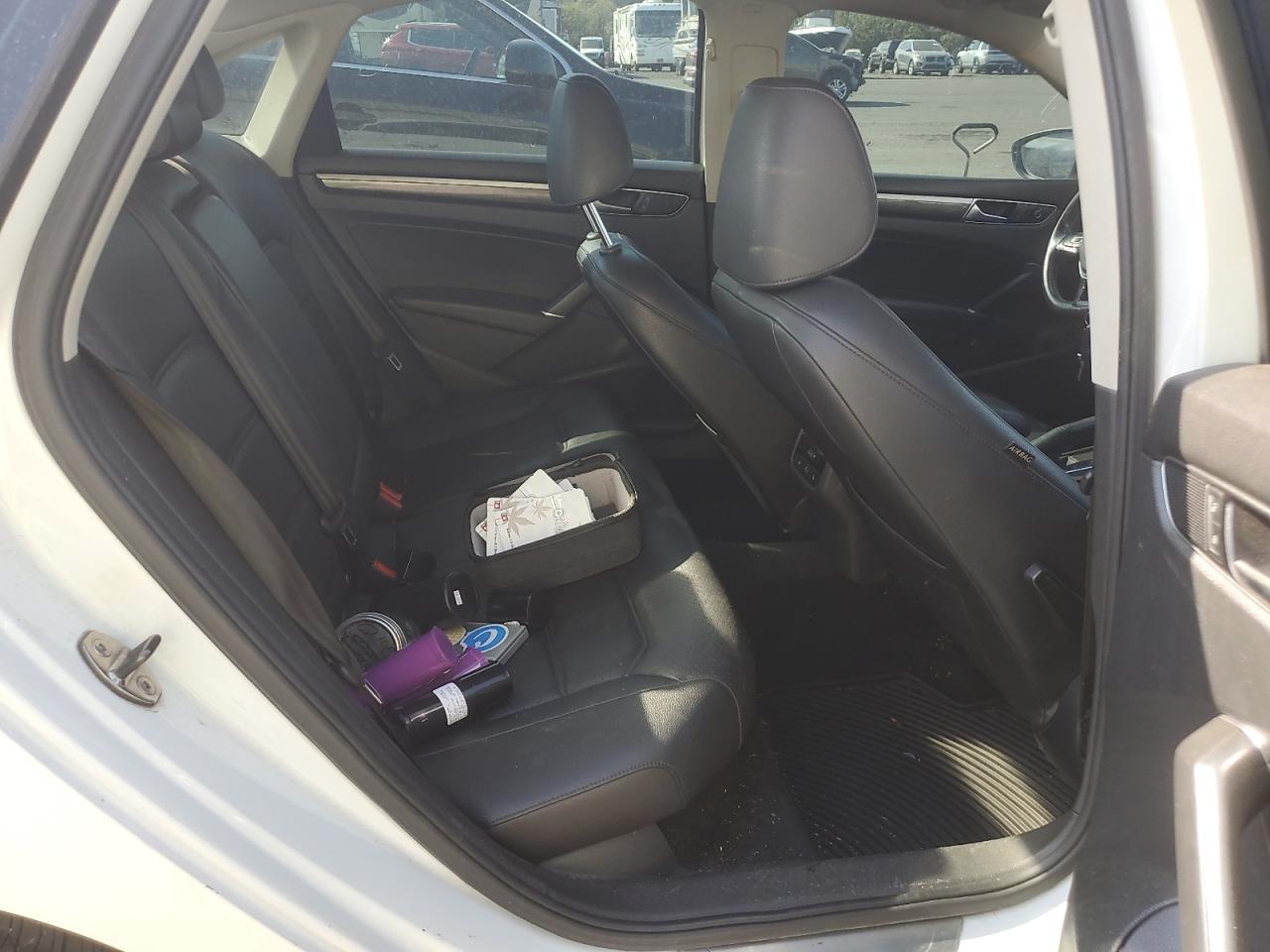 2017 Volkswagen Passat Se VIN: 1VWGT7A35HC023174 Lot: 70759645