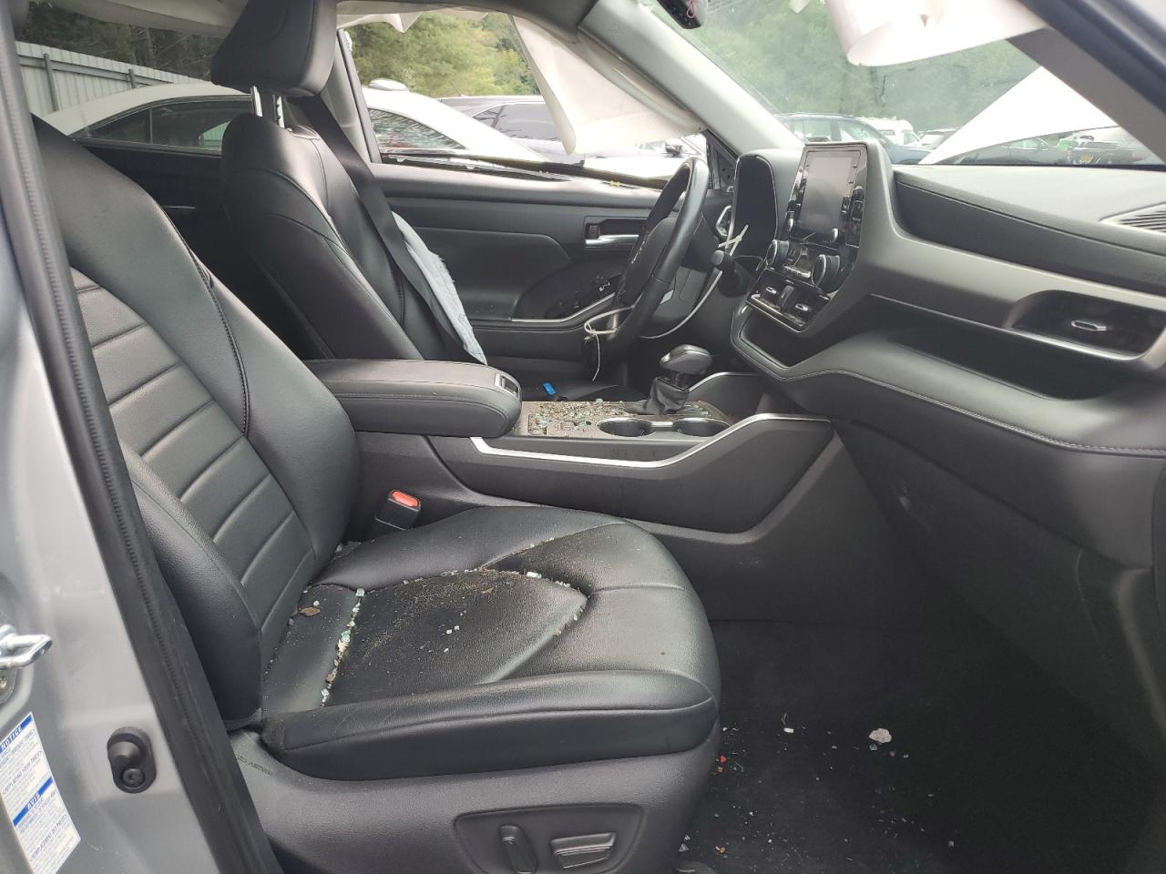 2021 Toyota Highlander Xle VIN: 5TDGZRBH1MS543596 Lot: 69001875