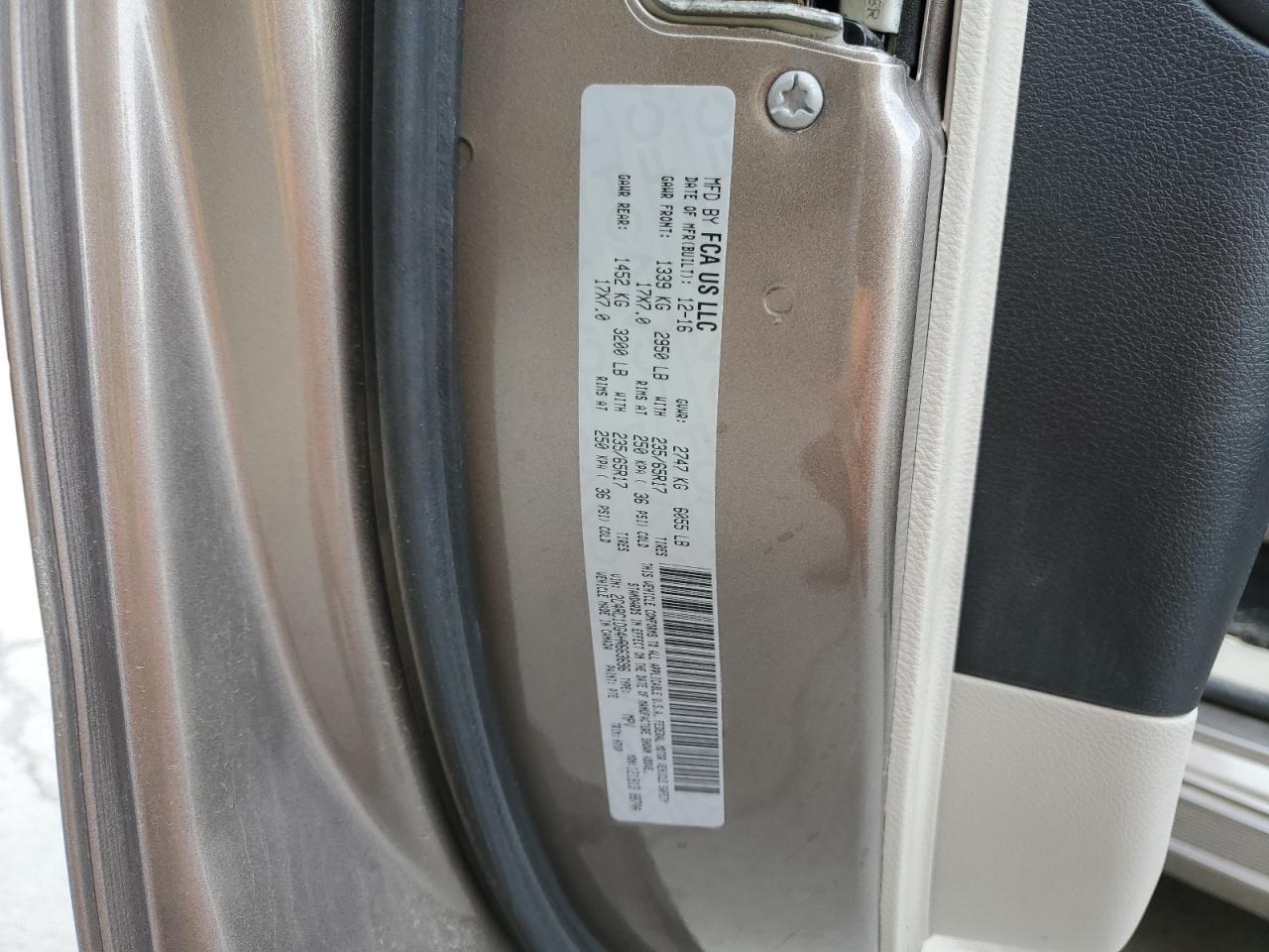 2017 Chrysler Pacifica Touring VIN: 2C4RC1DG4HR663696 Lot: 70328435