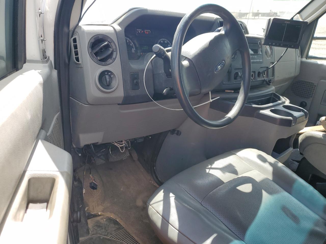 2013 Ford Econoline - Trucks Delivery Truck VIN: 1FDWE3FL6DDA08418 Lot: 68149715