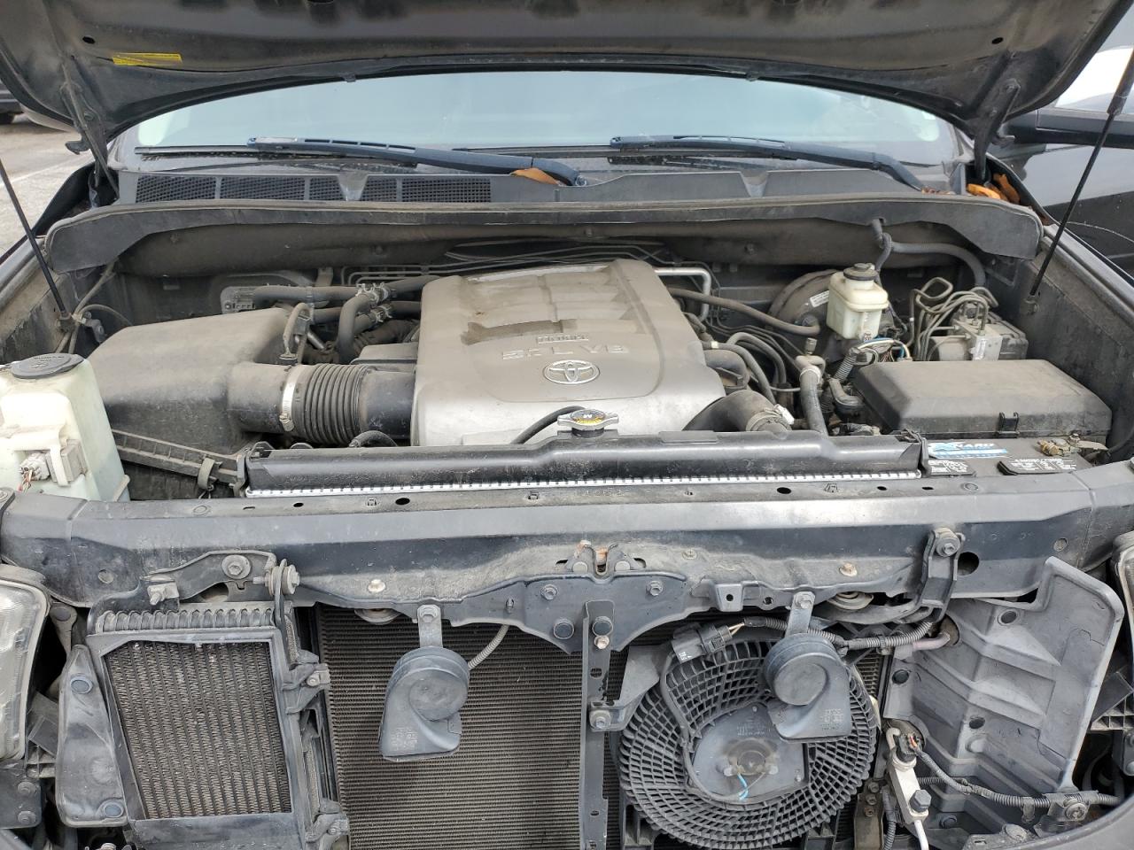 2008 Toyota Sequoia Limited VIN: 5TDZY68AX8S013203 Lot: 70716835