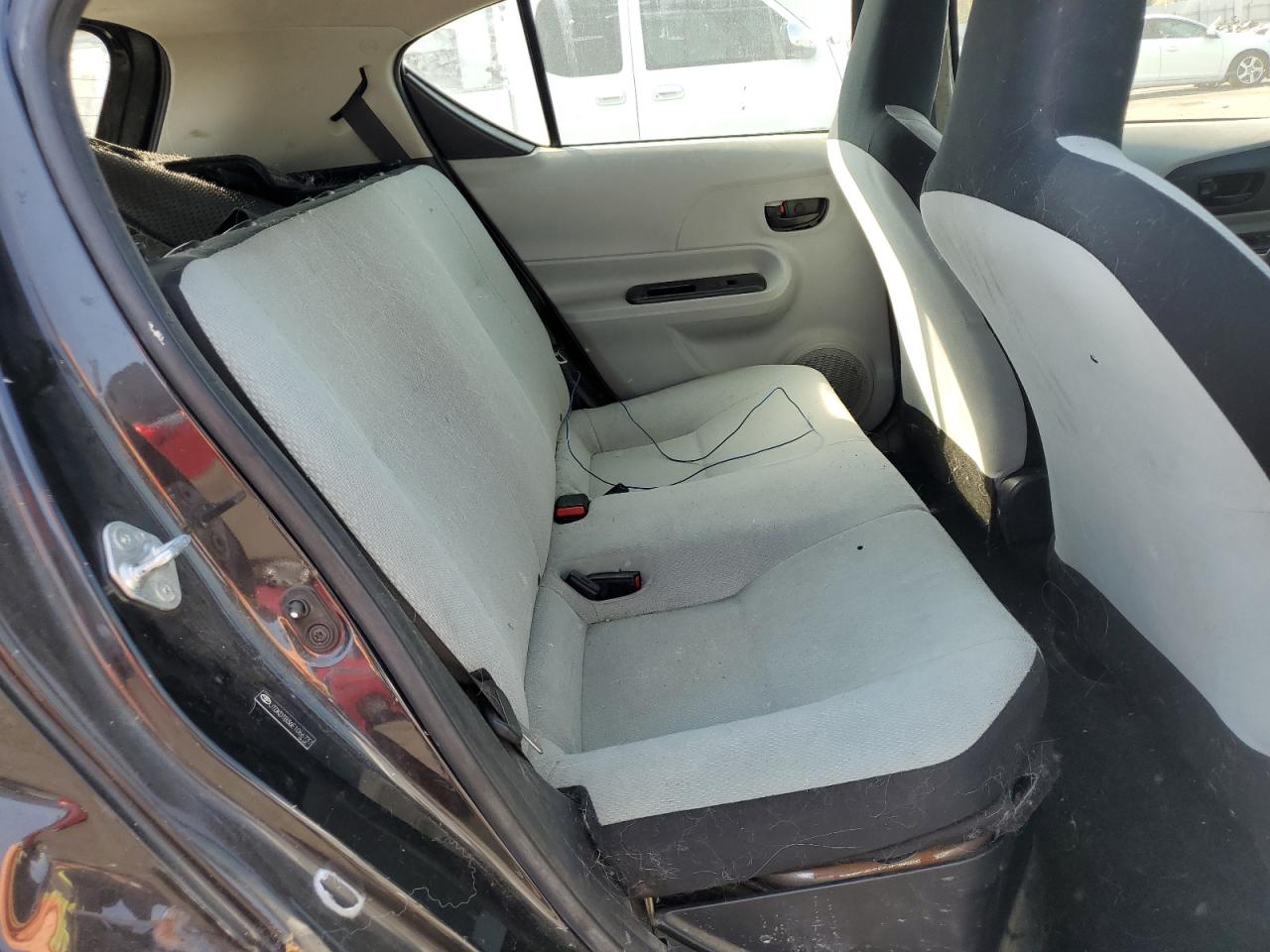 2014 Toyota Prius C VIN: JTDKDTB36E1066737 Lot: 68769705