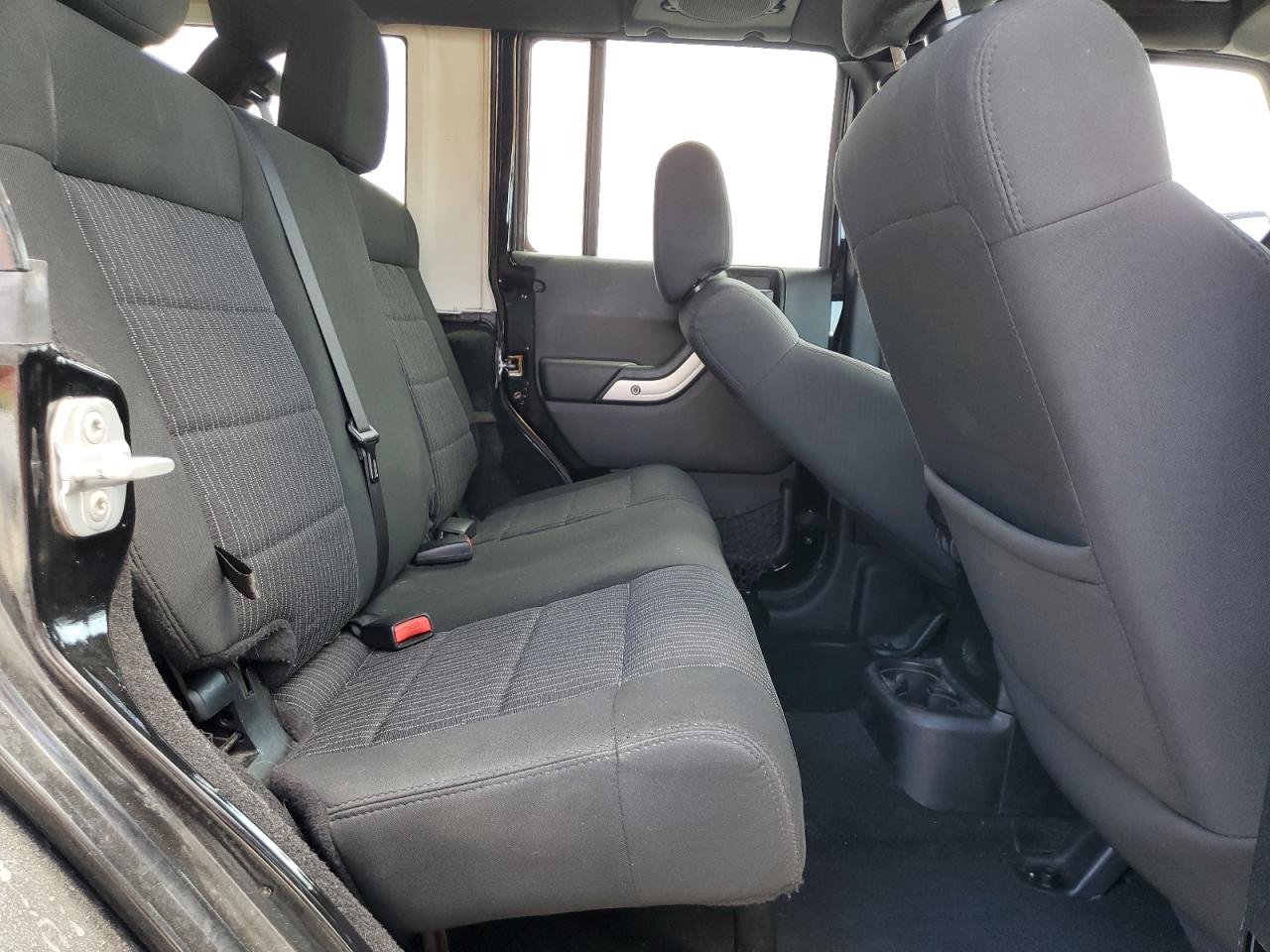 2012 Jeep Wrangler Unlimited Sahara VIN: 1C4BJWEGXCL176586 Lot: 69584515