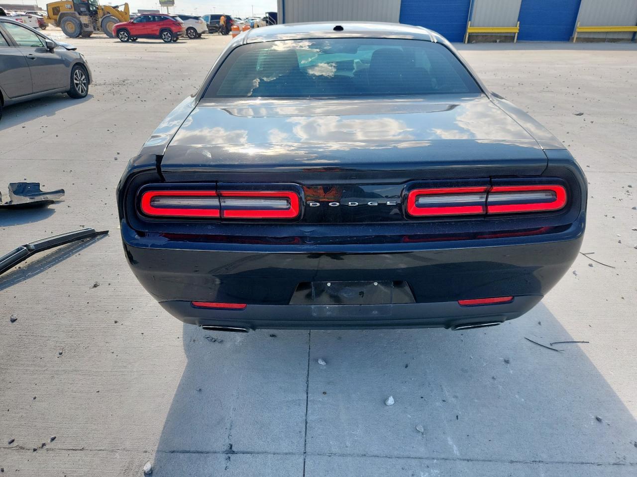 2015 Dodge Challenger Sxt VIN: 2C3CDZAG5FH710005 Lot: 70044485