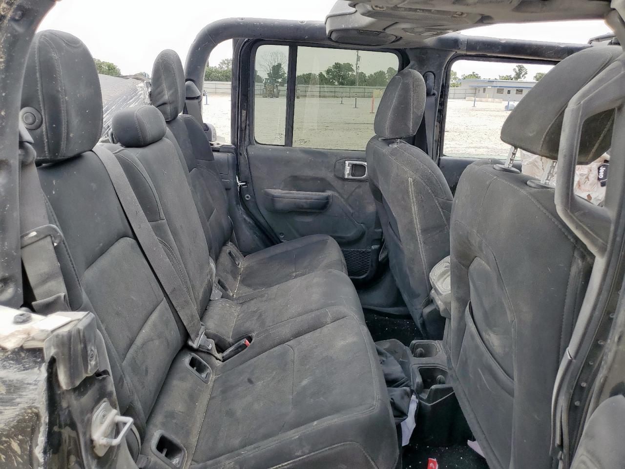 2020 Jeep Gladiator Sport VIN: 1C6HJTAG2LL137707 Lot: 69995015