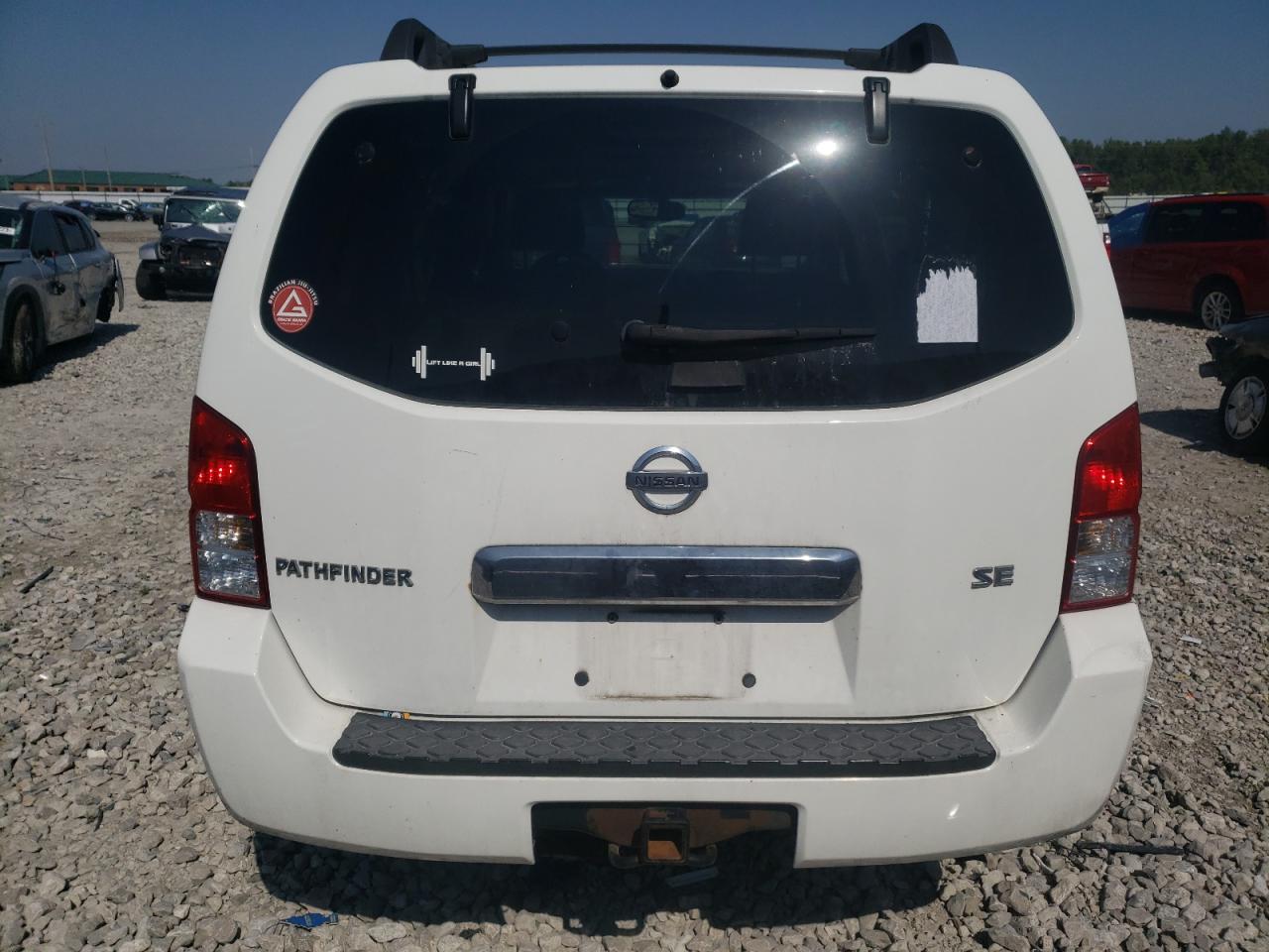 2005 Nissan Pathfinder - Image 6