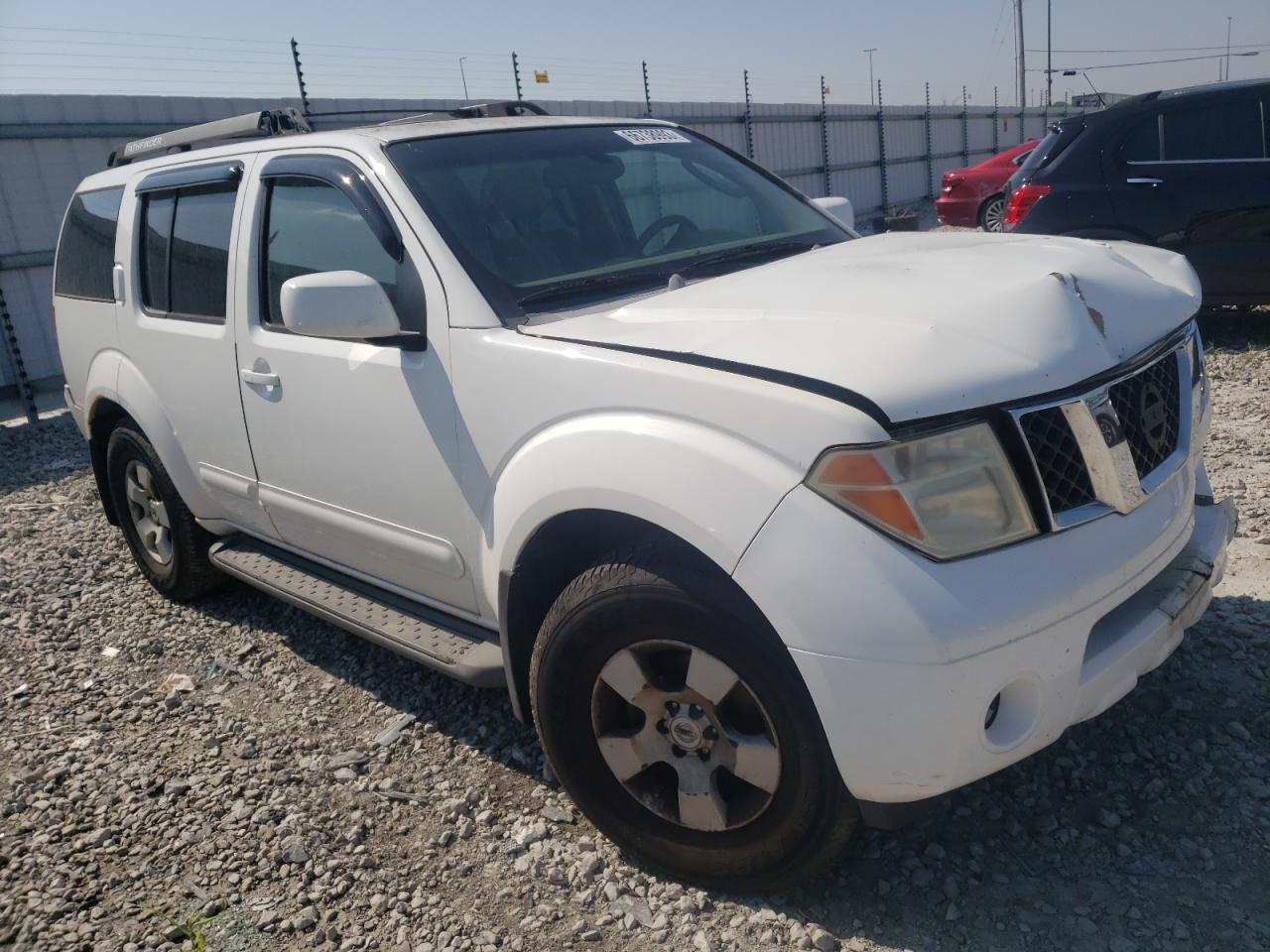 2005 Nissan Pathfinder - Image 4