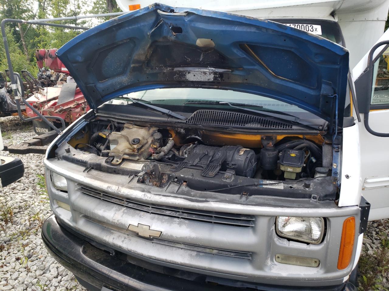 2001 Chevrolet Express Cutaway G3500 VIN: 1GBHG31R411196201 Lot: 66170003