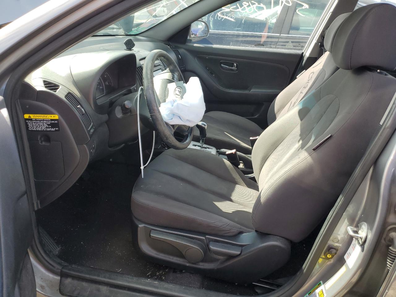 2010 Hyundai Elantra - Image 7