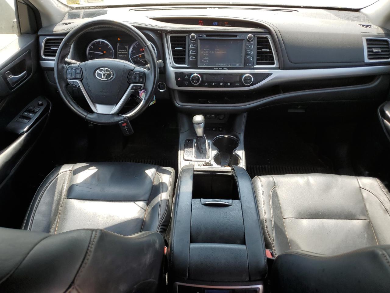 5TDJZRFH7JS824152 TOYOTA HIGHLANDER 2018