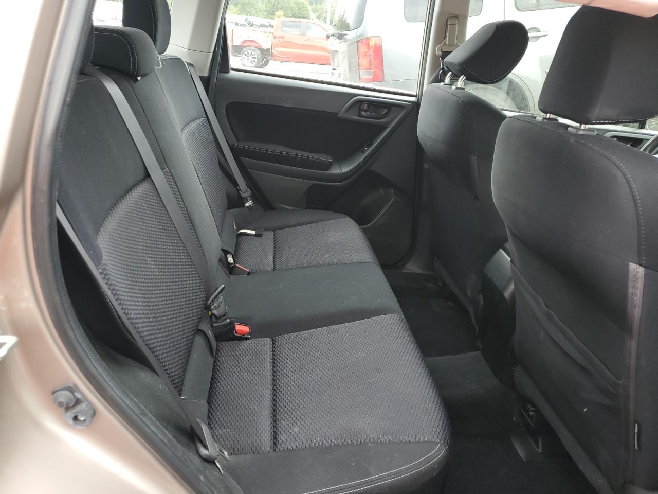 2014 Subaru Forester - Image 10
