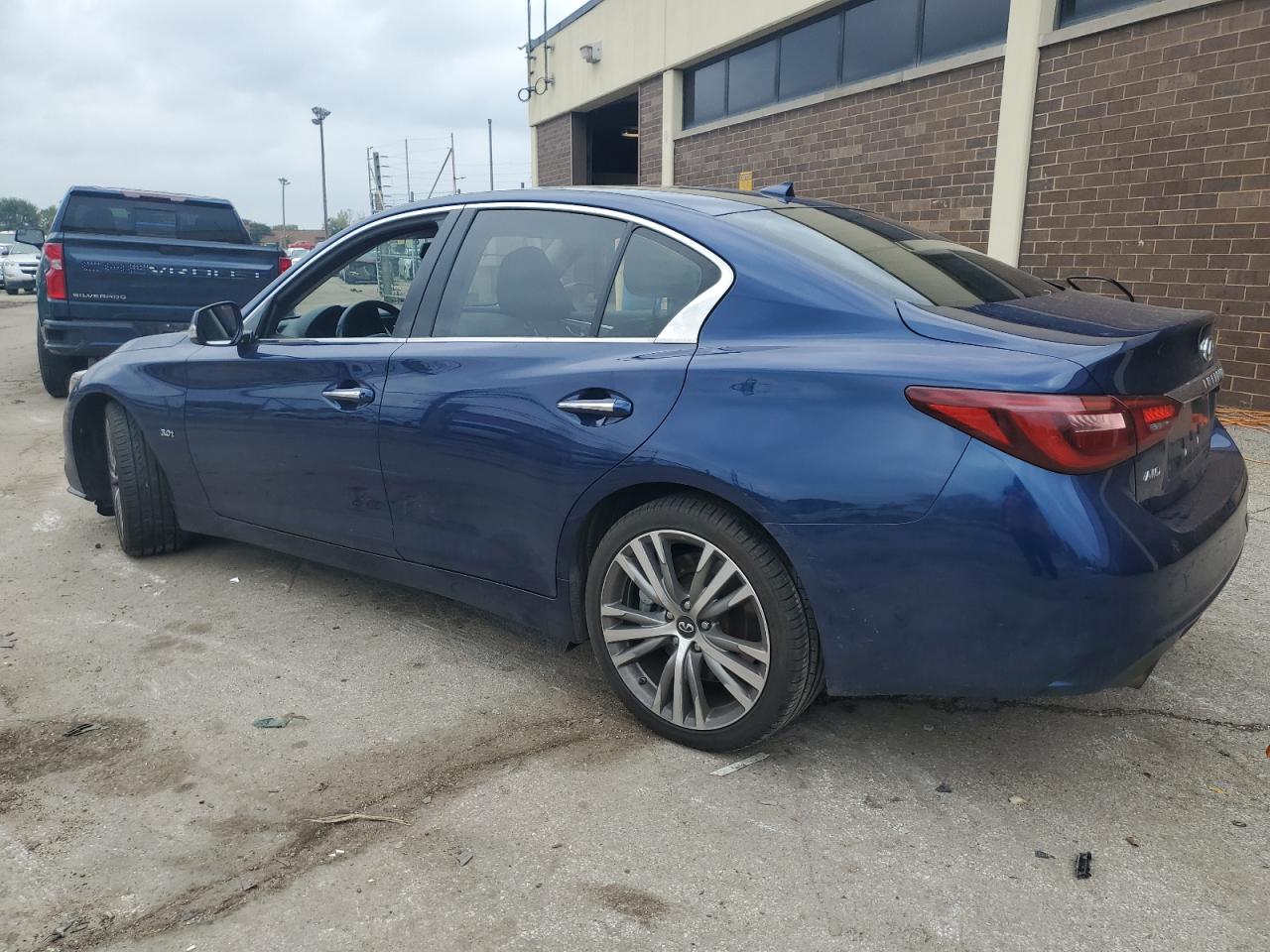 JN1EV7AR3JM440062 2018 Infiniti Q50 Luxe