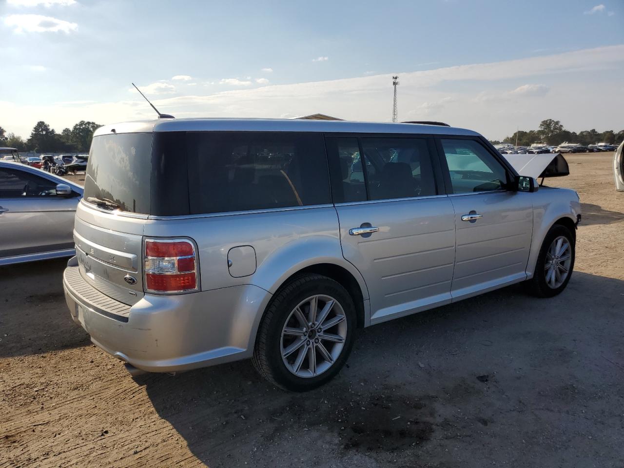 VIN 2FMHK6D80HBA12221 2017 FORD FLEX no.4