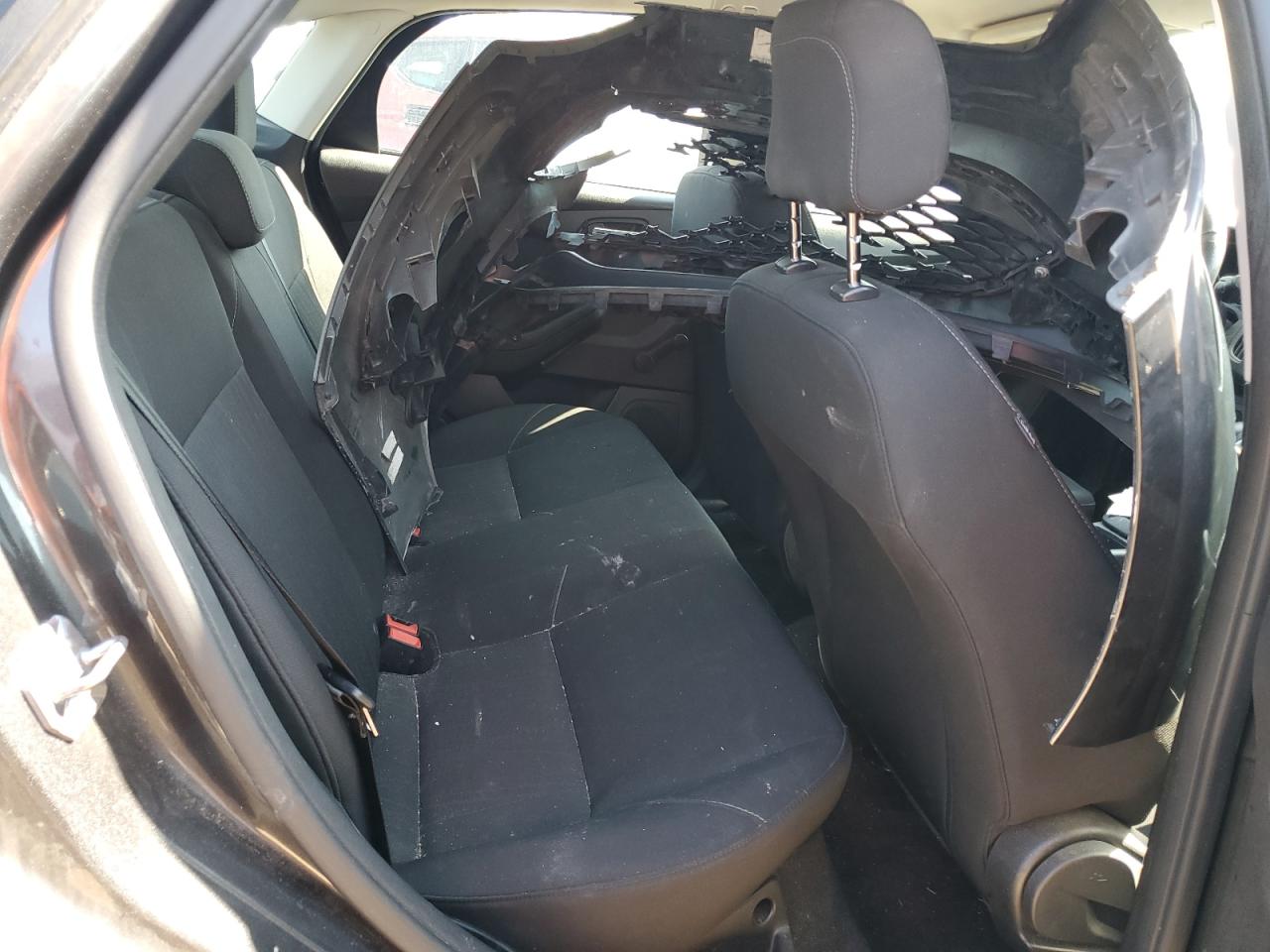 2017 Ford Focus S VIN: 1FADP3E21HL219512 Lot: 69883924