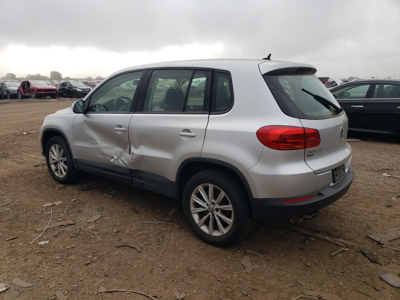 2017 Volkswagen Tiguan - Image 2