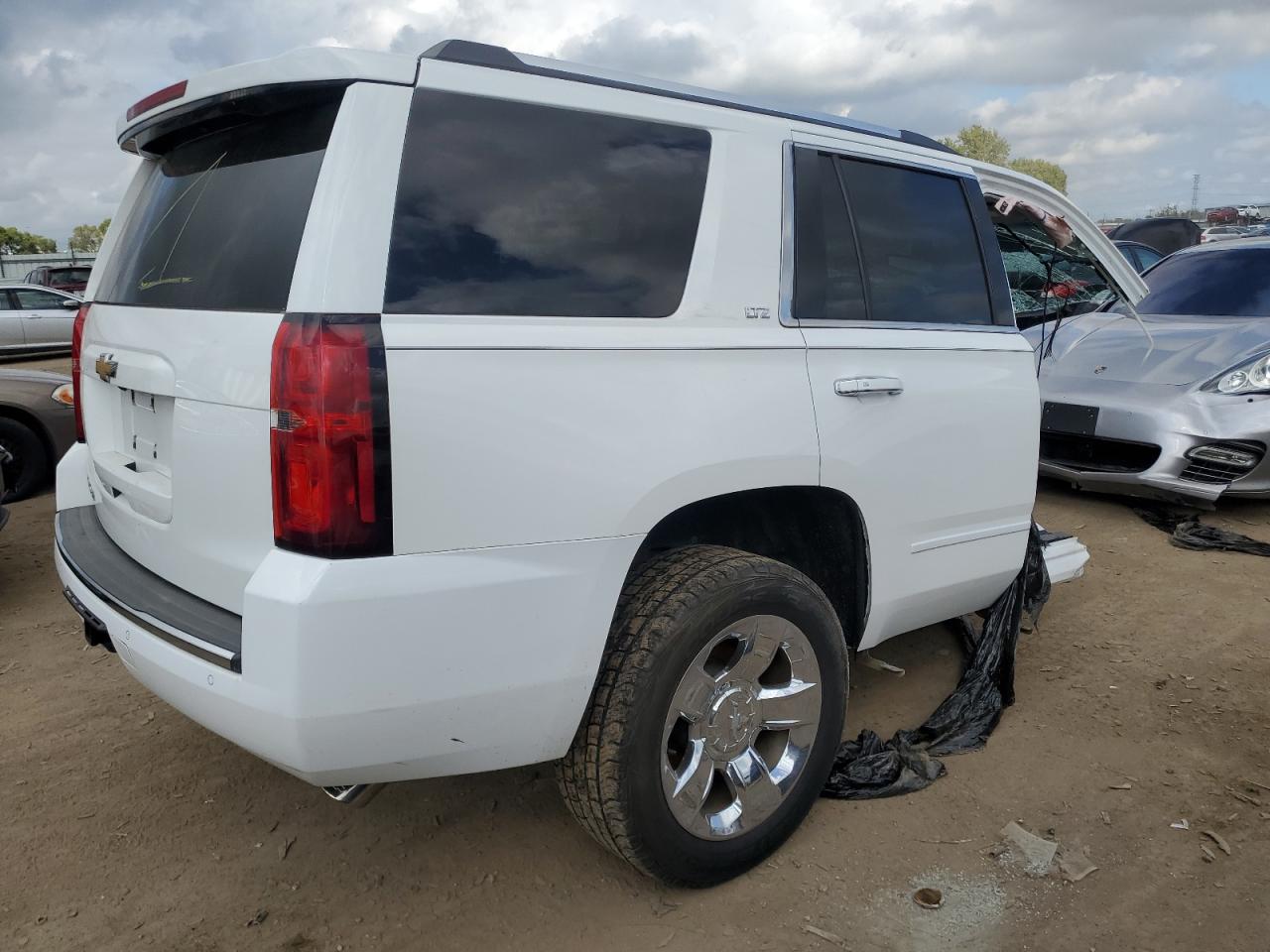 2015 Chevrolet Tahoe C1500 Ltz VIN: 1GNSCCKC1FR180111 Lot: 70129983