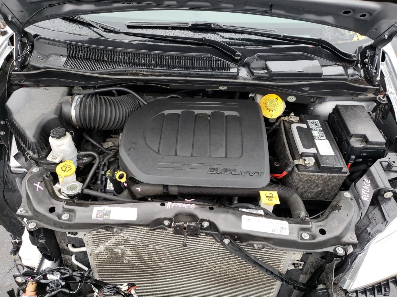 2019 Dodge Caravan - Image 12