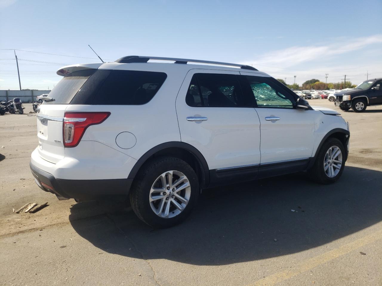 1FM5K8D82FGC09606 2015 Ford Explorer Xlt