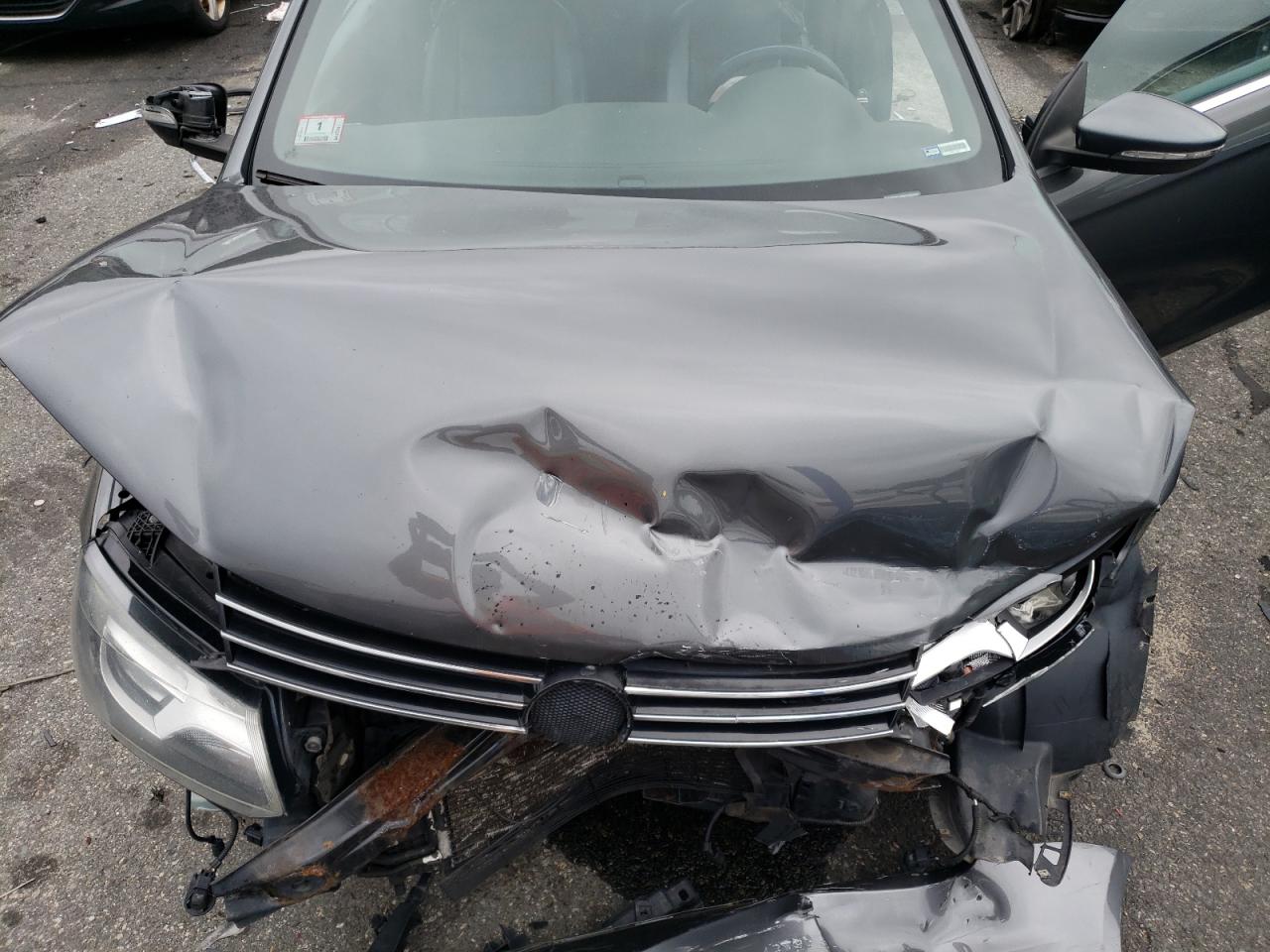 2012 Volkswagen Eos Komfort VIN: WVWBW7AH8CV002655 Lot: 64063274